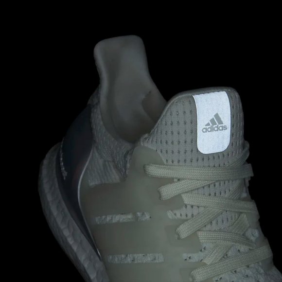 [NEW] Women's adidas‎ UltraBoost 1.0 Running Shoes Off White Size 9.5 HR0061 - Picture 7 of 9